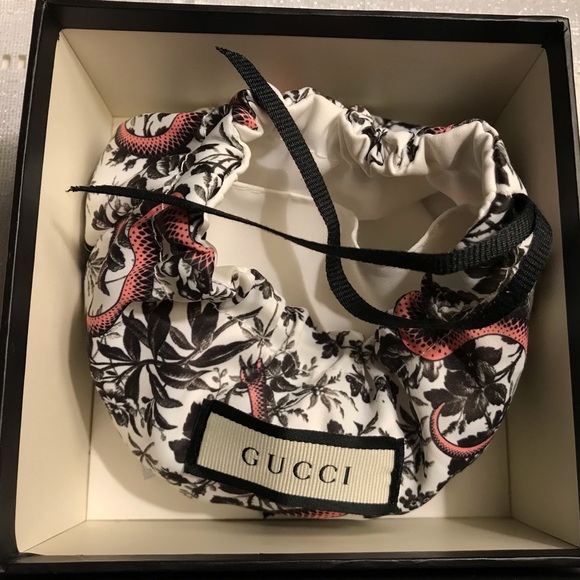 BNIB AUTHENTIC GUCCI EARRINGS - Picture 6 of 8